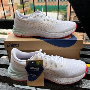 ASICS Women's Gel-Excite 8 Twist Running Shoes, 10, White/Champagne